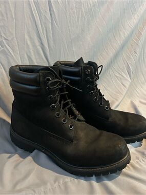 Timberland boots Men's sz 8.5 LIKE NEW